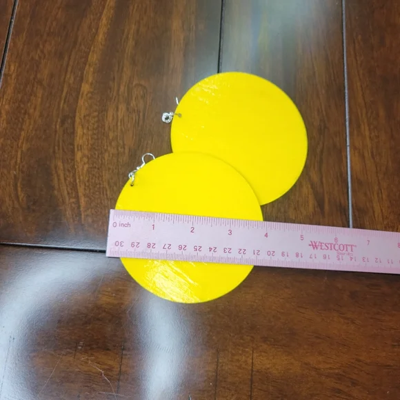 Writable Earrings - Picture 5 of 8